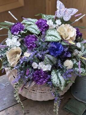 White Wicker Artificial Faux  Floral Door or Wall Hanging Basket For Summer